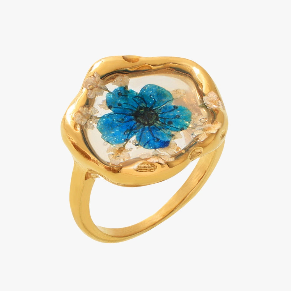 Delicate Floral Resin Ring with Dried Flowers