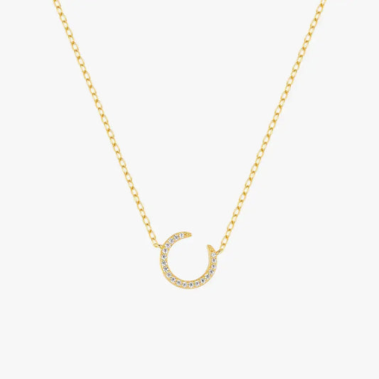 Collier avec pendentif croissant de lune en zircon