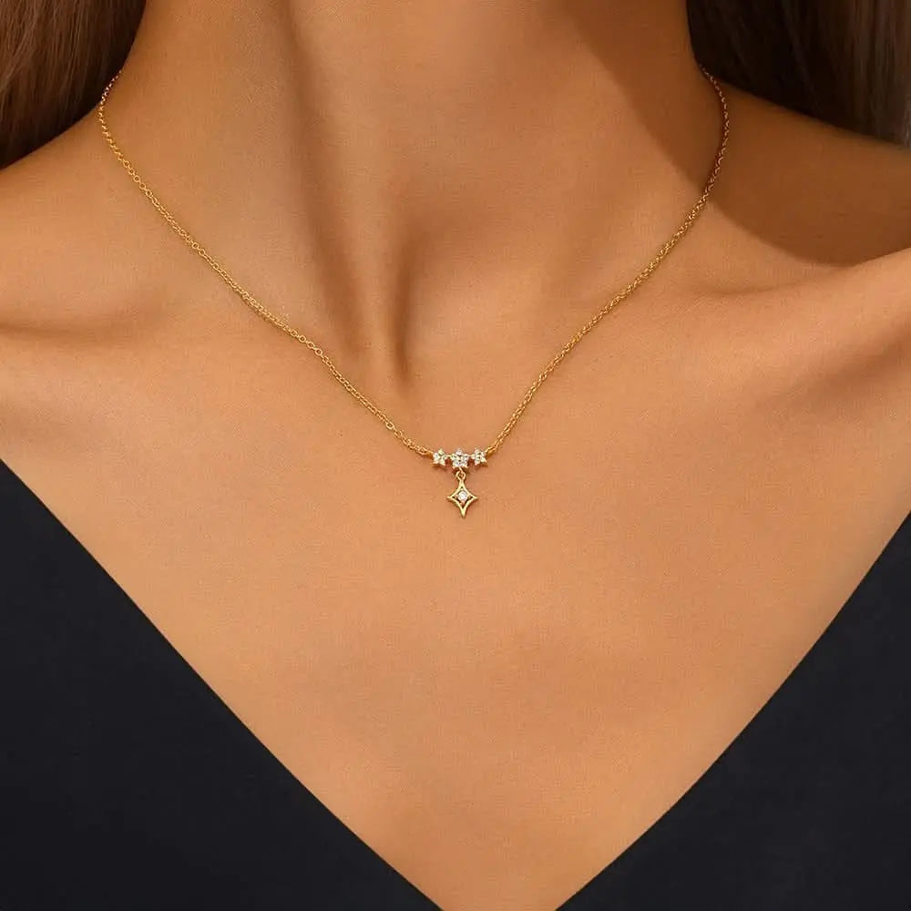 Delicate star necklace with sparkling diamond accents, ideal for a classy, everyday accessory.