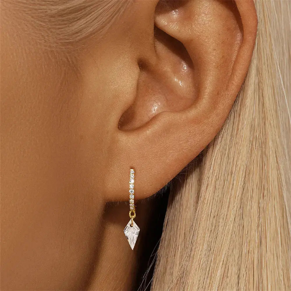 Pendientes colgantes con forma de diamante 