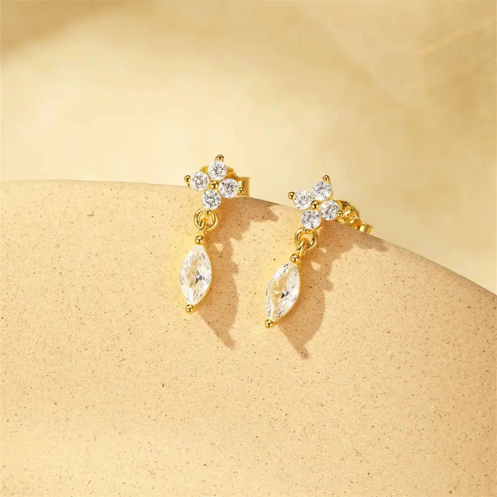 Heart zirconia Petal Drop Earrings