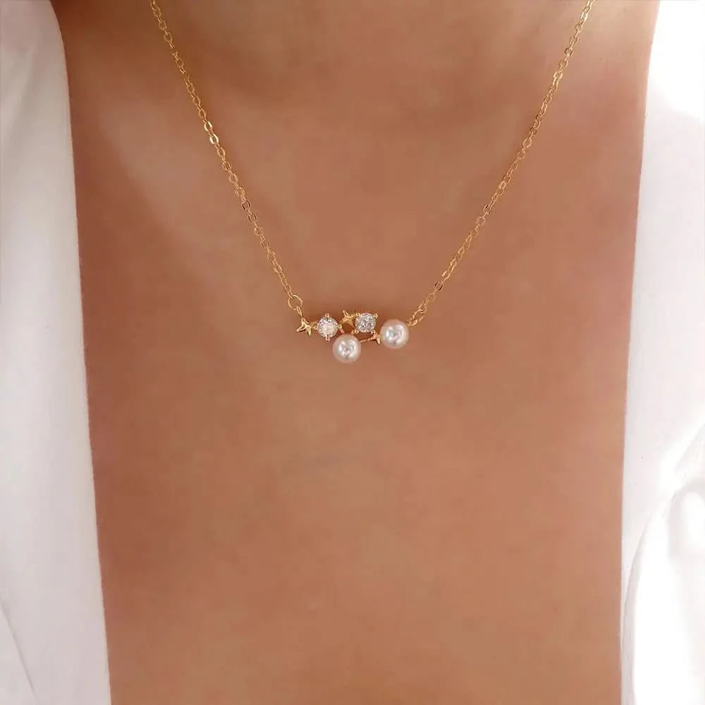 Starry Pearl Pendant Necklace