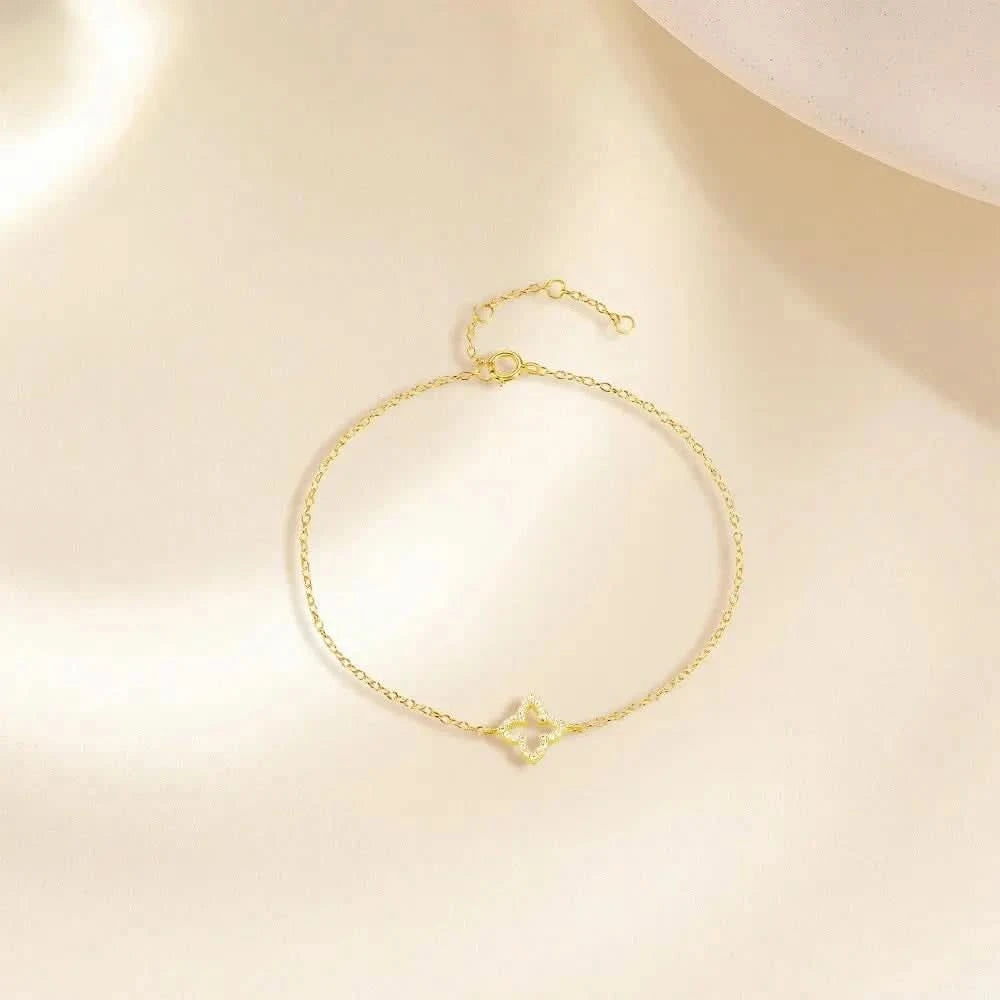 Four-Leaf Zirconia Bracelet